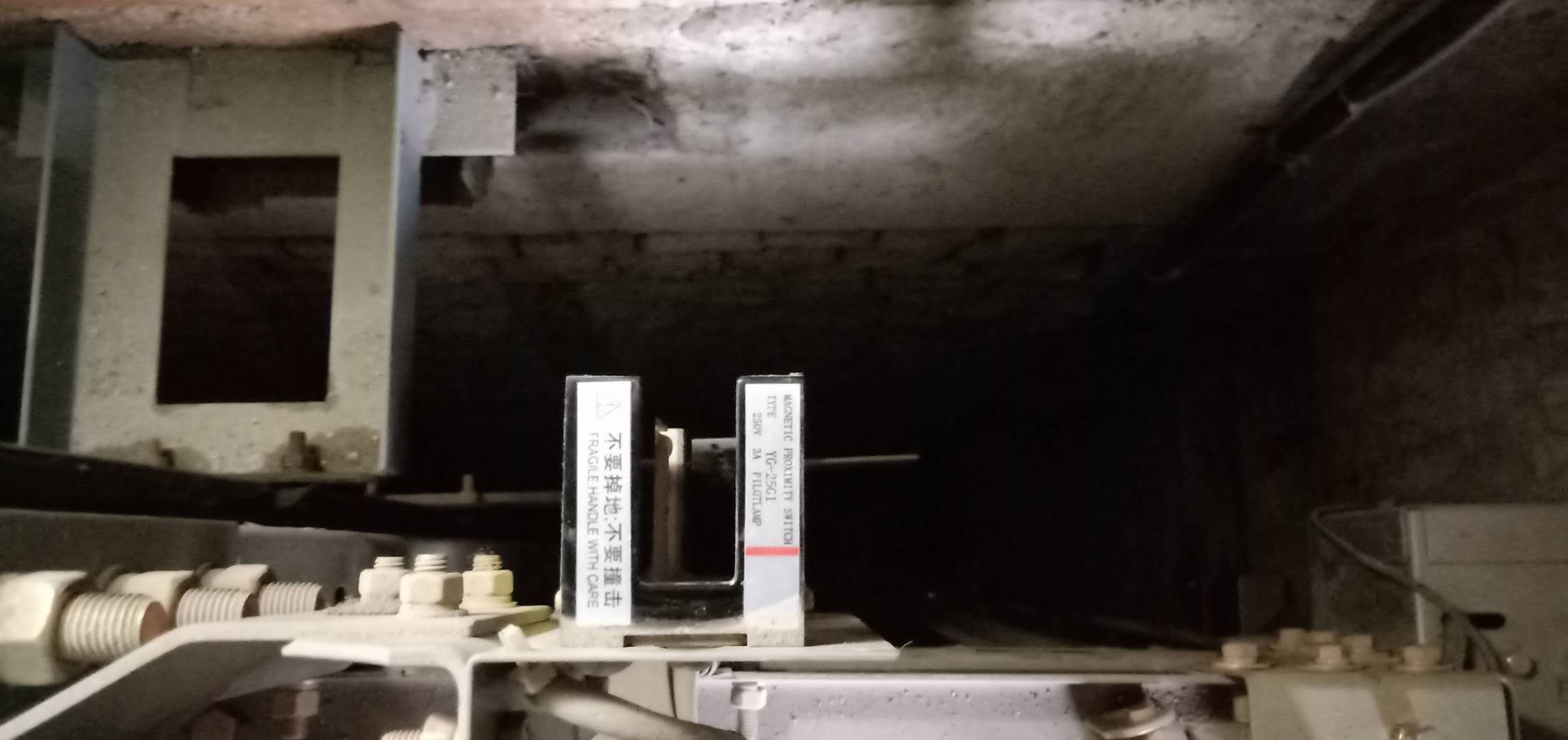 三菱系列電梯常見“死機”現(xiàn)象案例分析