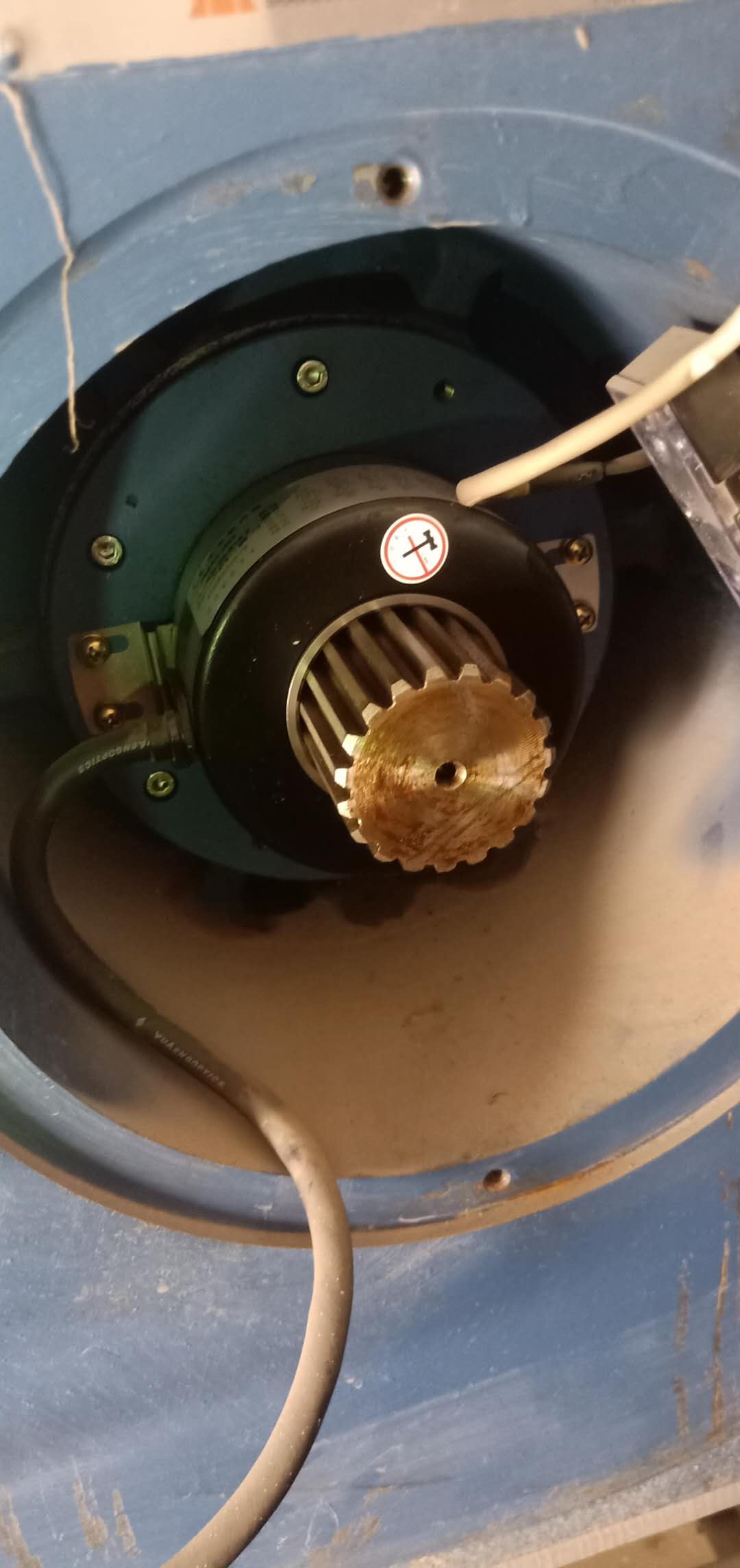 三菱系列電梯常見“死機(jī)”現(xiàn)象 案例分析